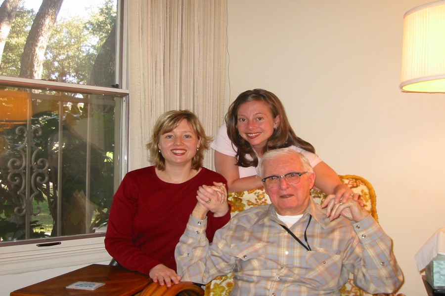 ../image/julie andrea and grandpa 4.jpg